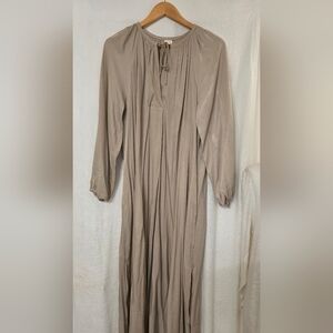 H&M FLOWING DRESS  NEW W/O TAGS SIZE MEDIUM